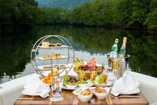 Food & Drinks