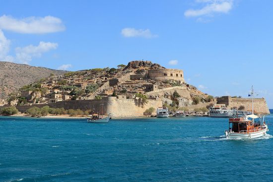 Sailing Activities in Crete