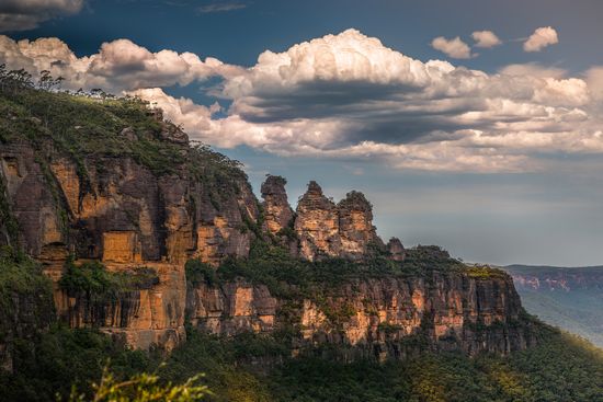 Blue Mountains from Sydney