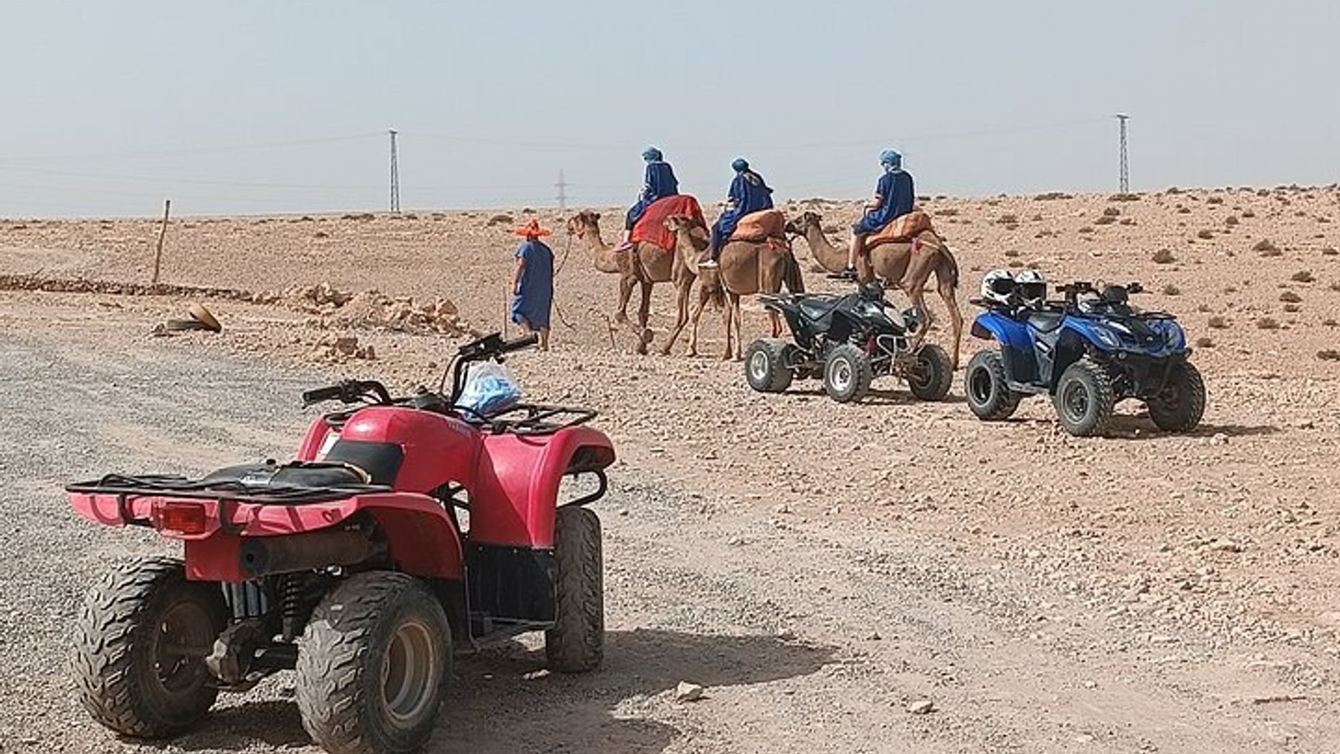Agafay de Marrakech: Quad Bike, Camel Ride y Cena Show