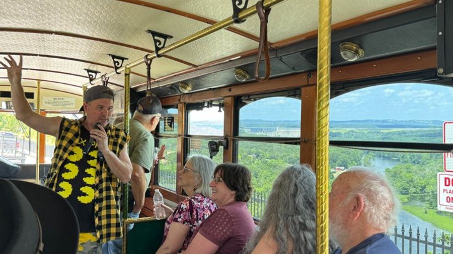 MayHam's Country Comedy Bus Tour