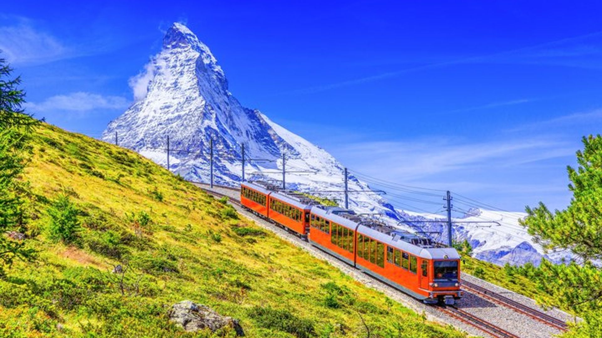 La zona del Matterhorn del pueblo de Zermatt y el monte. Excursión en grupo pequeño a Gornergrat desde Basilea