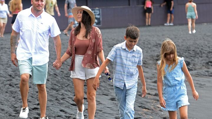 Big Island Highlights: Coffee, Volcano, Black Sands & Waterfall
