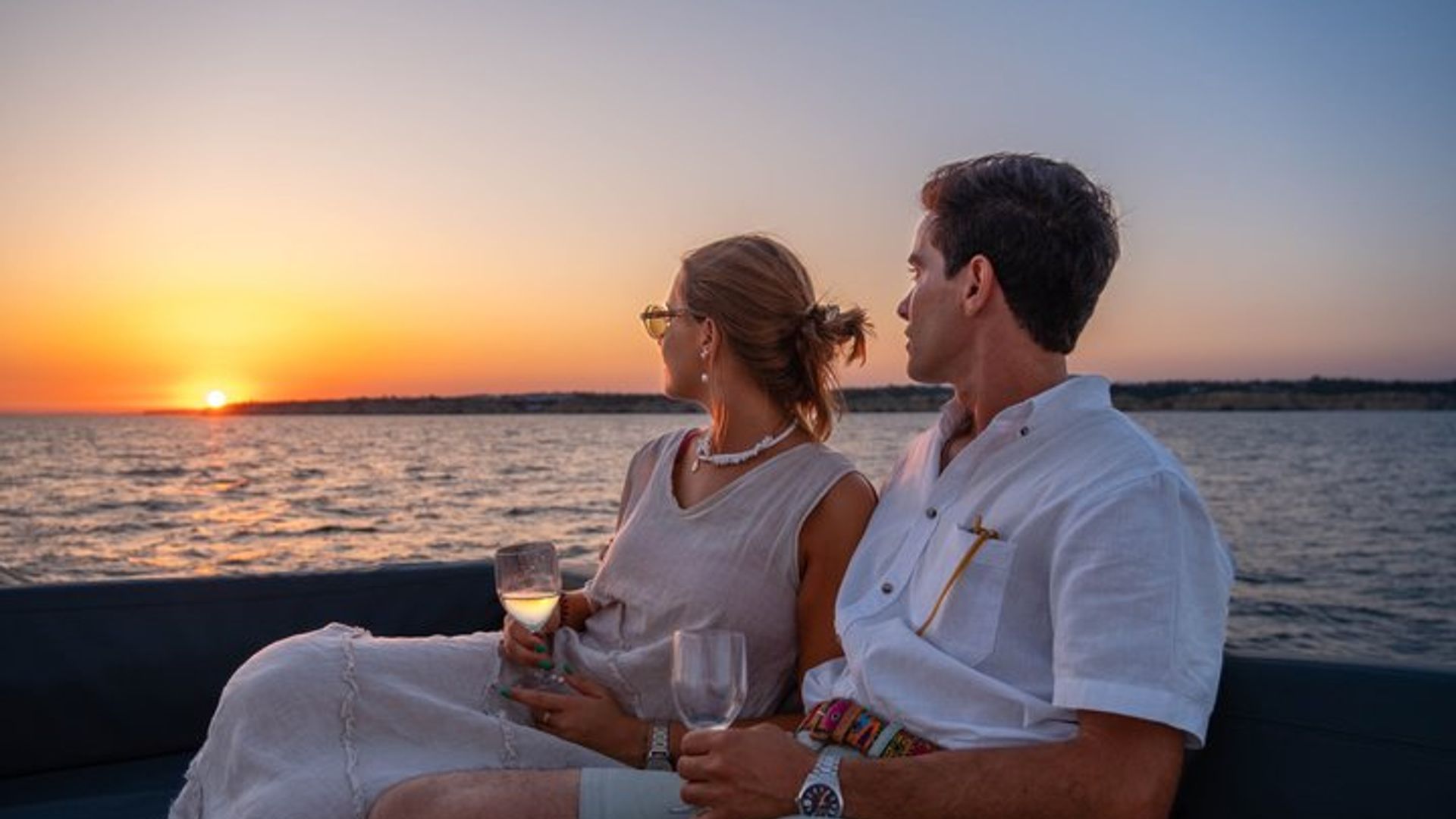 6 - Cena al atardecer Crucero en catamarán desde Albufeira