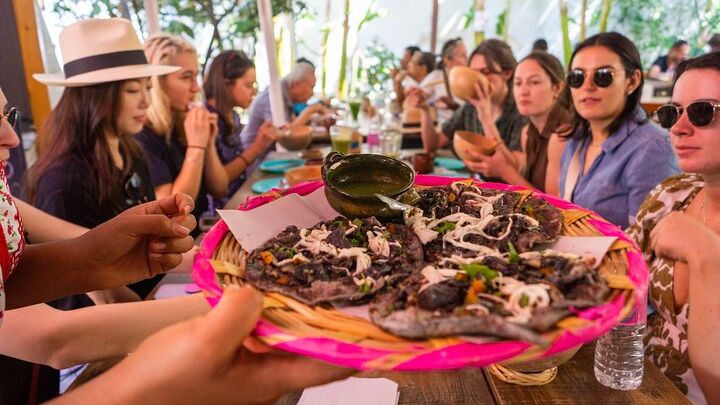 Recorrido gastronómico por los mercados con 15+ degustaciones