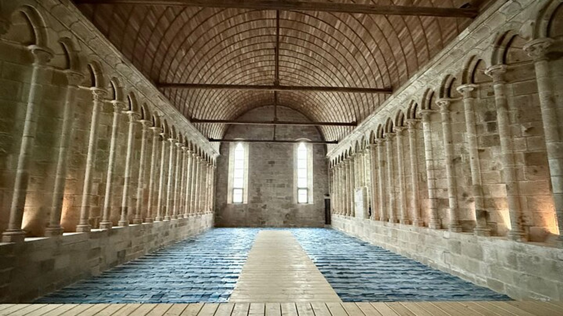 Tour secreto autoguiado - Explora el Monte St Michel y Miss Nothing