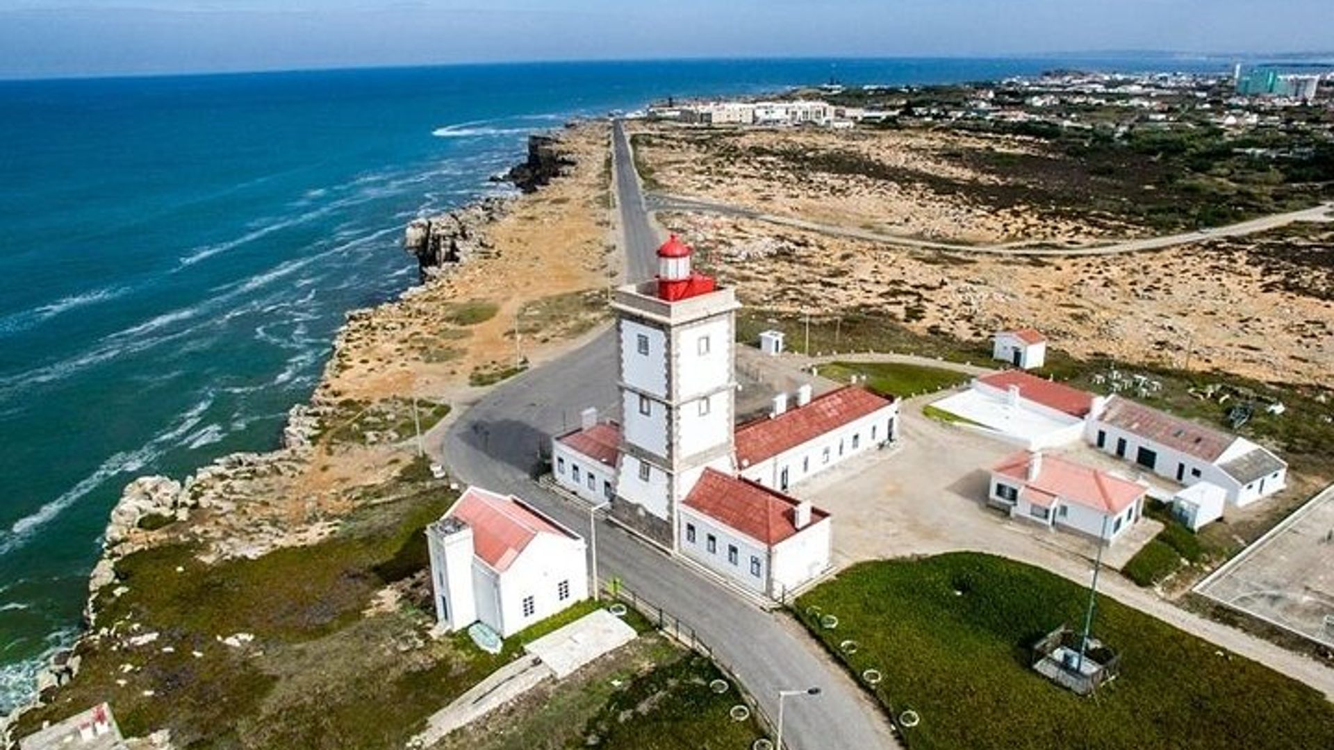 TRANSFER Lisbon Airport to Peniche