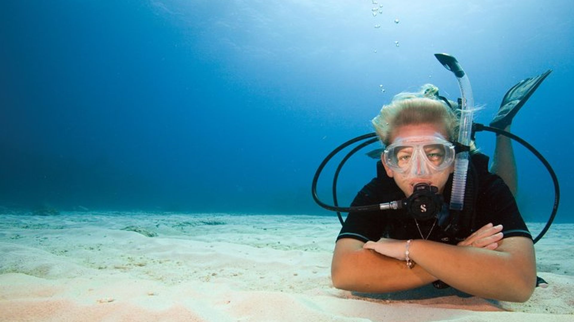 Aventure de plongée sous-marine pour débutants