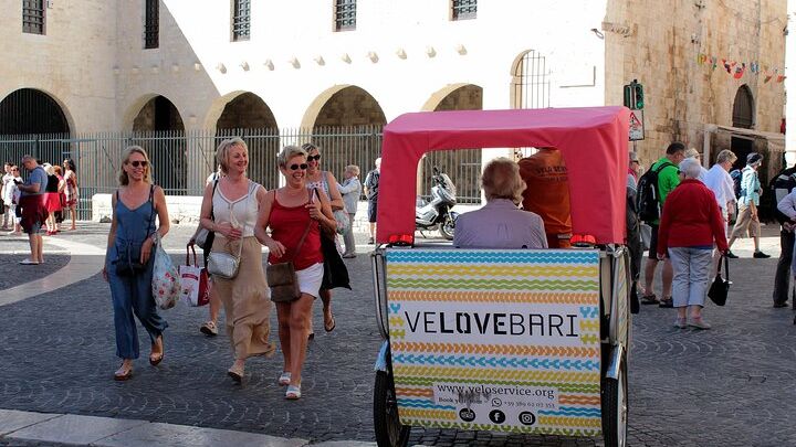 Bari Rickshaw and Street Food Tour