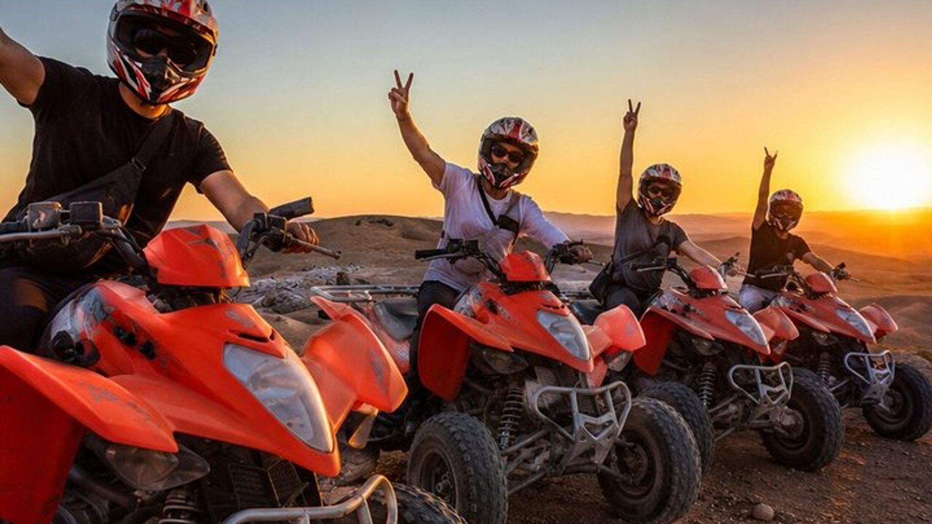 Quad Bike Solo dans le désert d'Agafay, Dîner et Spectacle de Feu depuis Marrakech