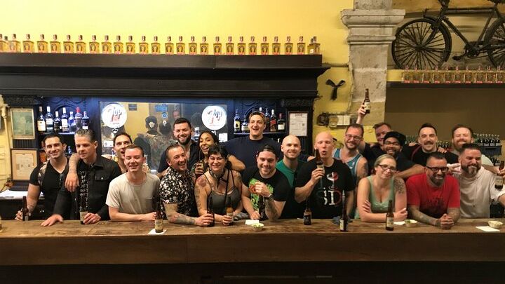 Guadalajara Pub Crawl Small-Group Evening Tour w/Drinks