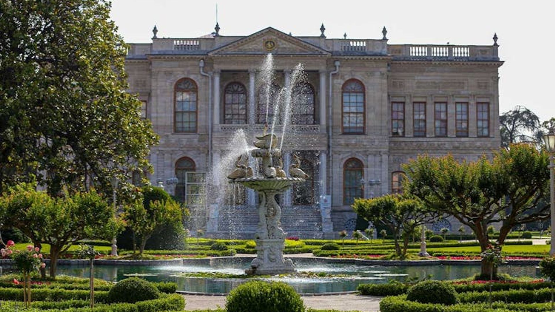 Dolmabahce Palace plus Harem skip-the-line ticket and audio guide