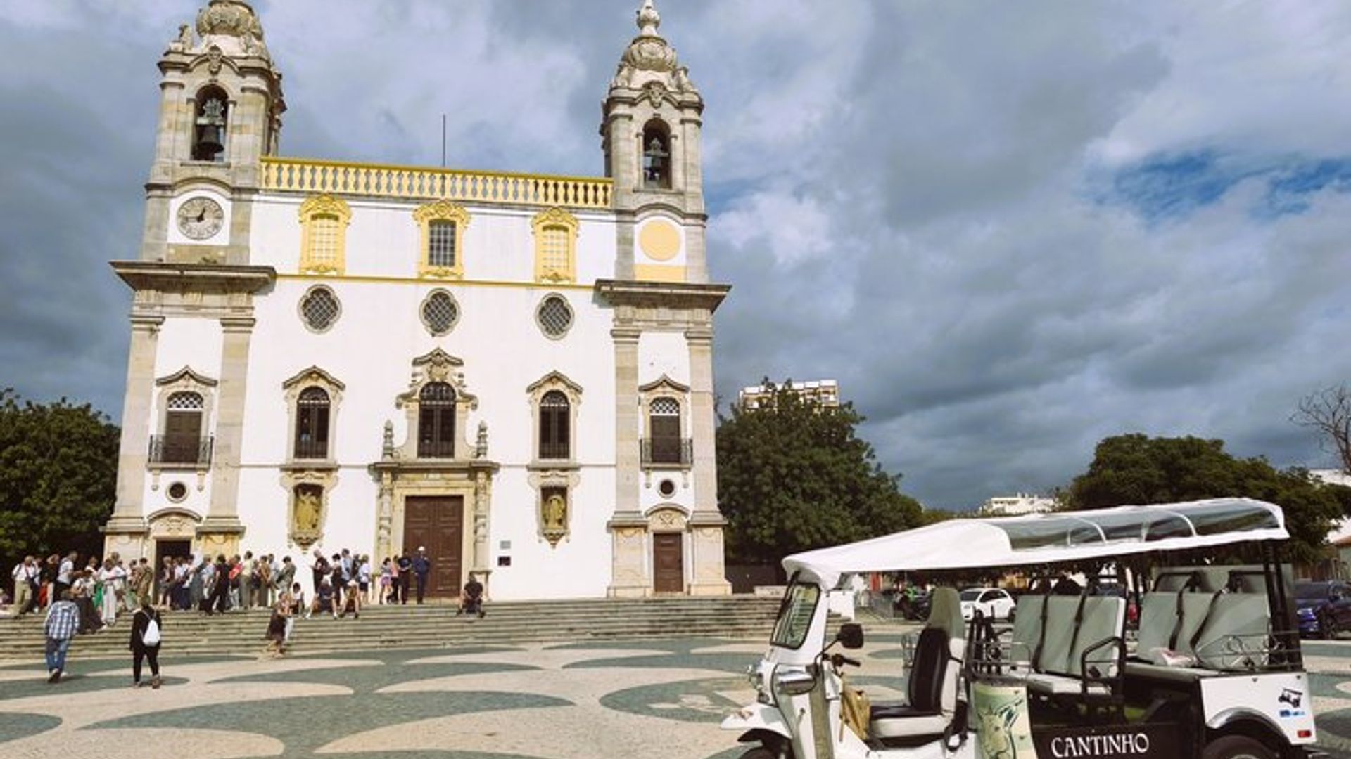 Visite de la ville de Faro en tuk-tuk électrique