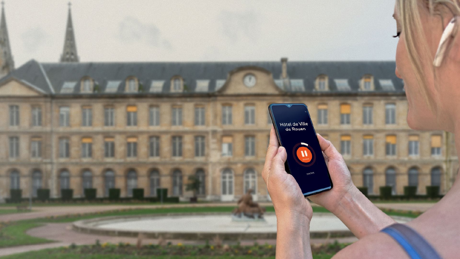 Rouen: Audio Guided Walking Tour (1h45 - 27 audio comments)