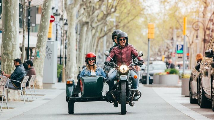 Barcelona: Private Sidecar Motorcycle Tour