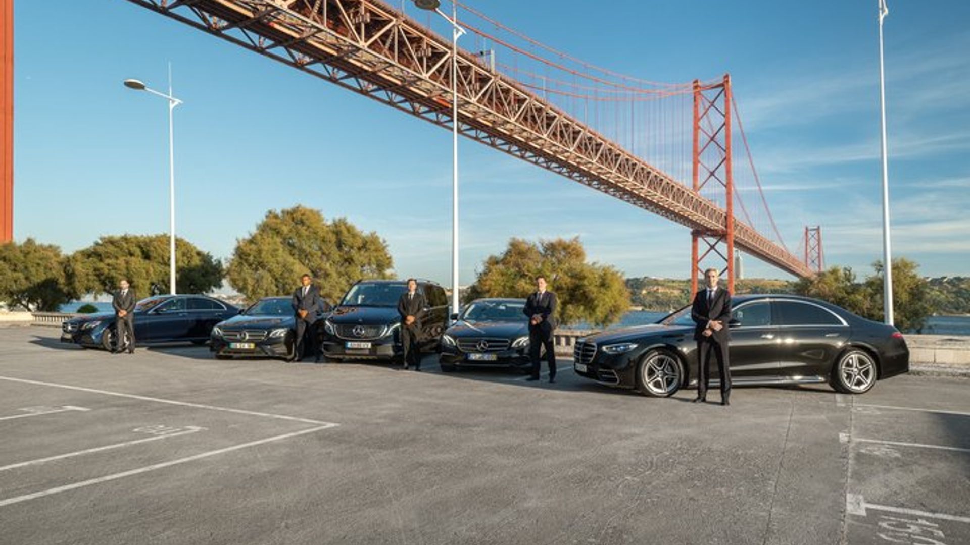 Lisbon Airport Private Transfer to/from Portugal Top Destinations