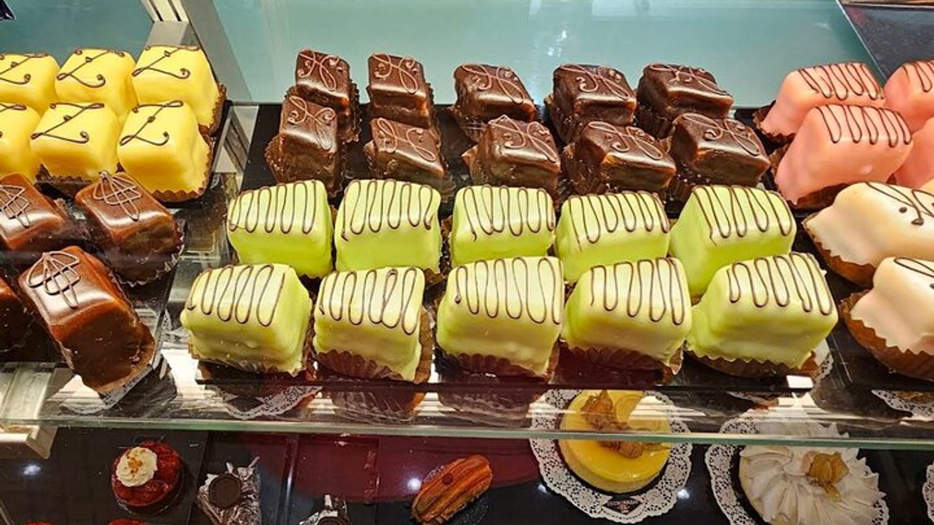 Basel Private Swiss Chocolate Tasting City Tour