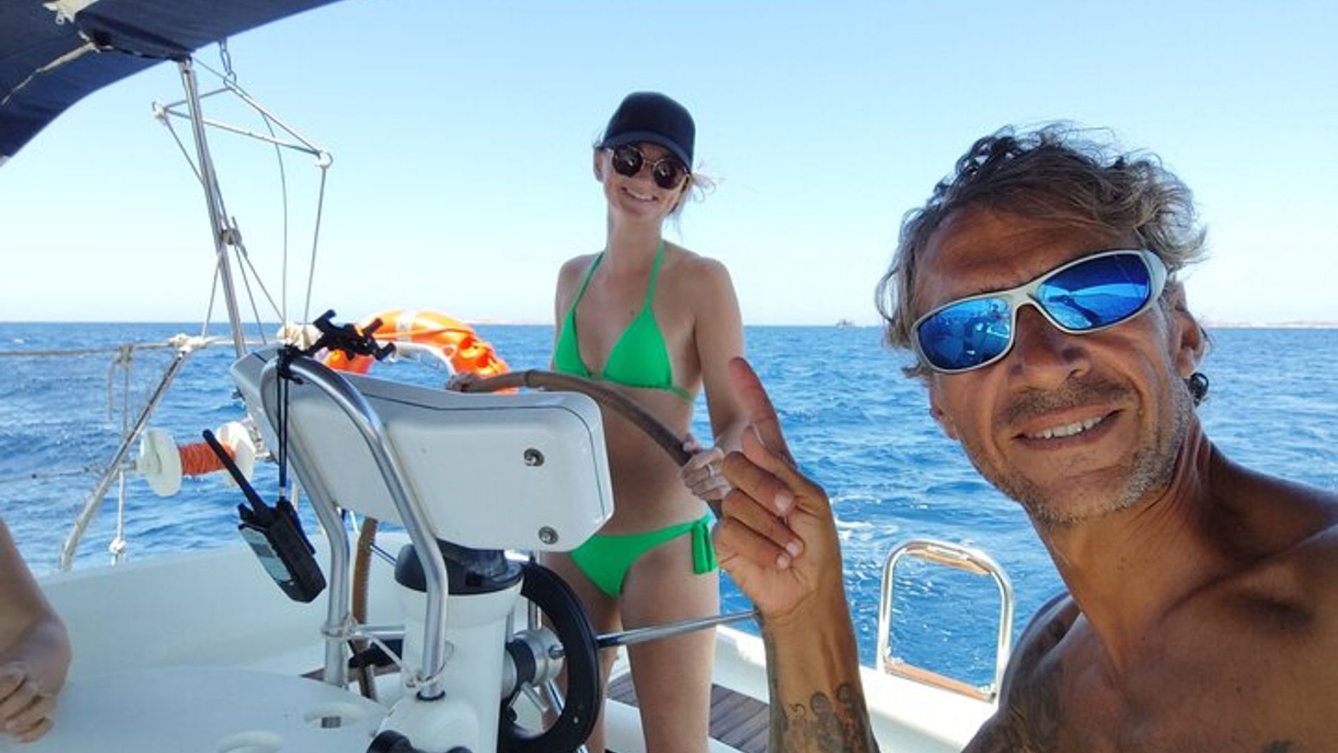 Tour de Navegación de Día Completo en Grupo Pequeño en Maddalena con Refrigerios