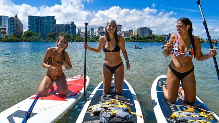Condado Lagoon Paddleboard Rental