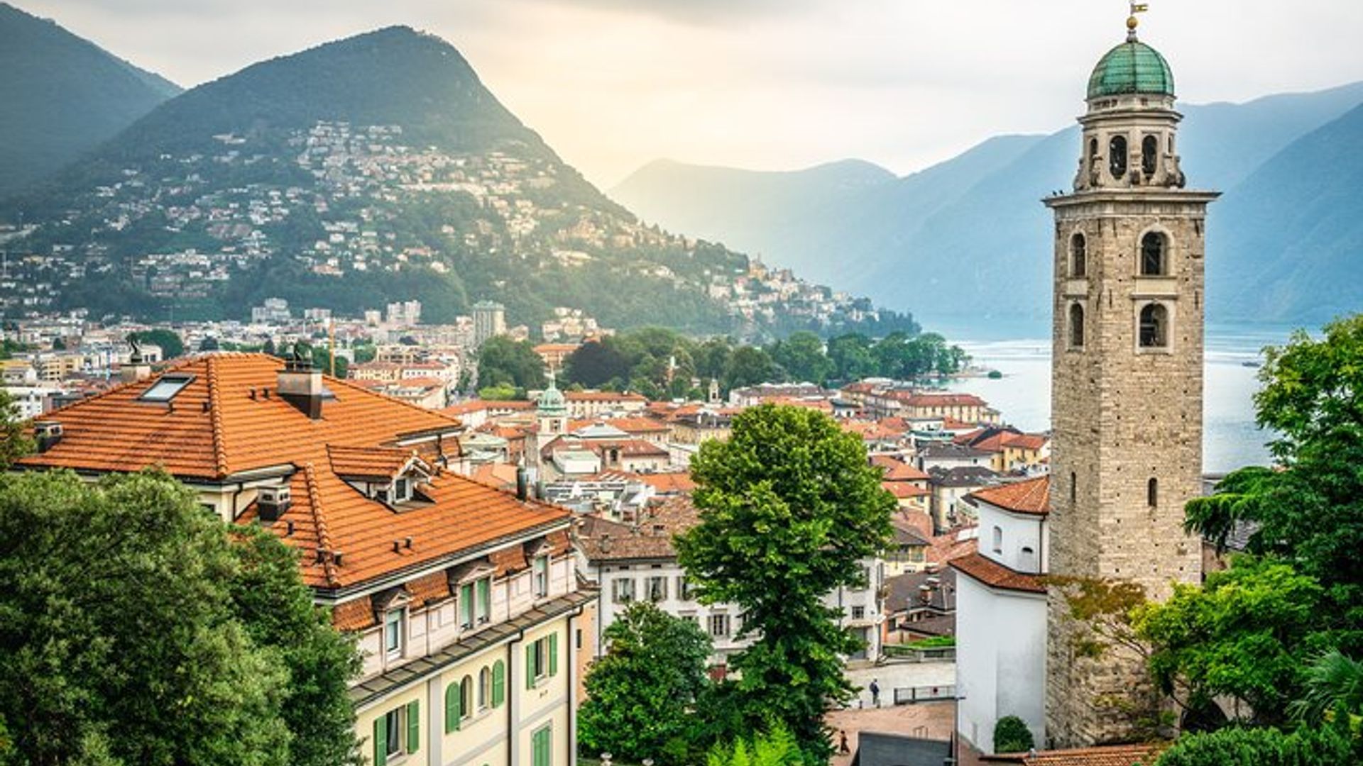 Trasferimento privato da Zurigo a Lugano con sosta di 2 ore per visita turistica