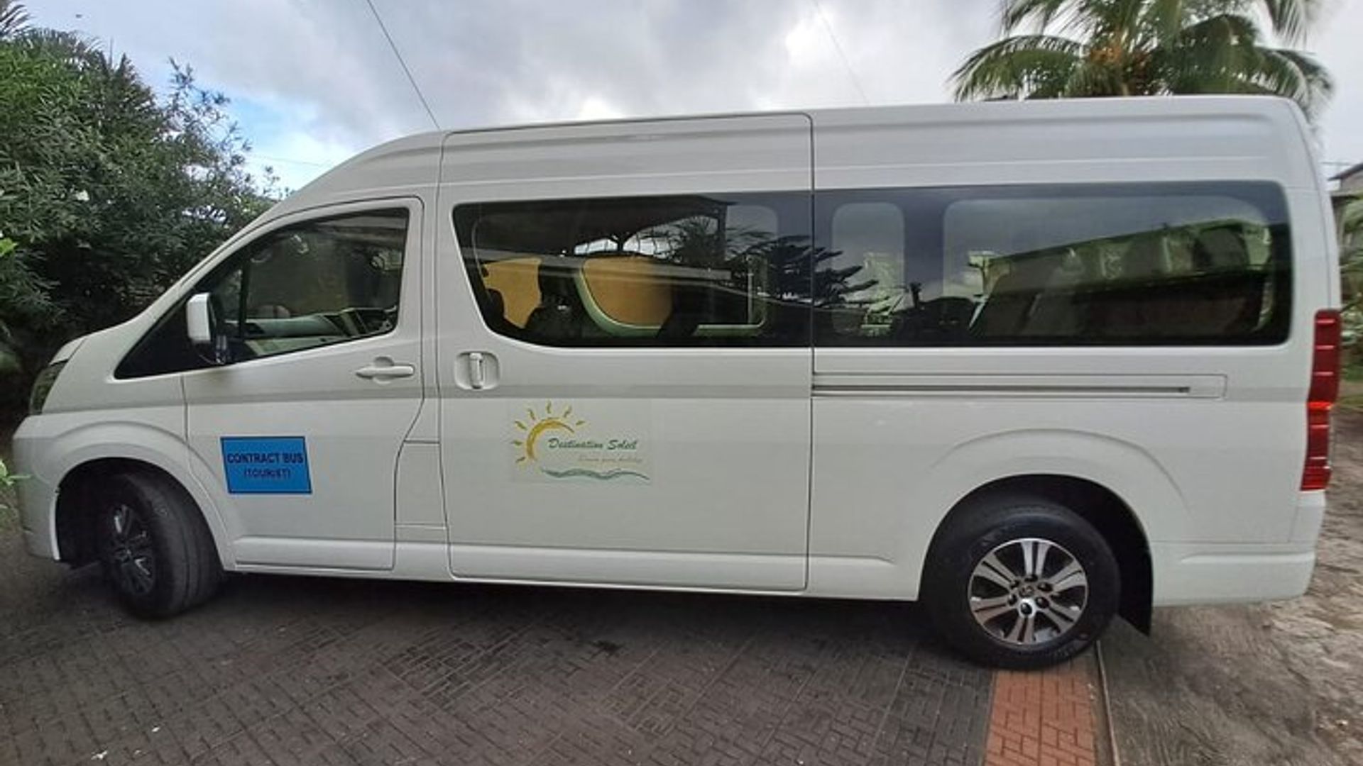 Minivan Airport transfer in Mauritius
