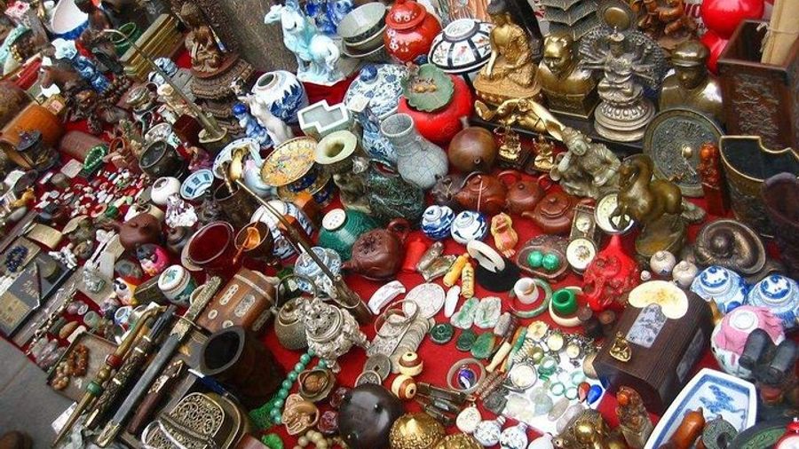Shanghai: Half-Day Private Shopping Tour With Local Guide