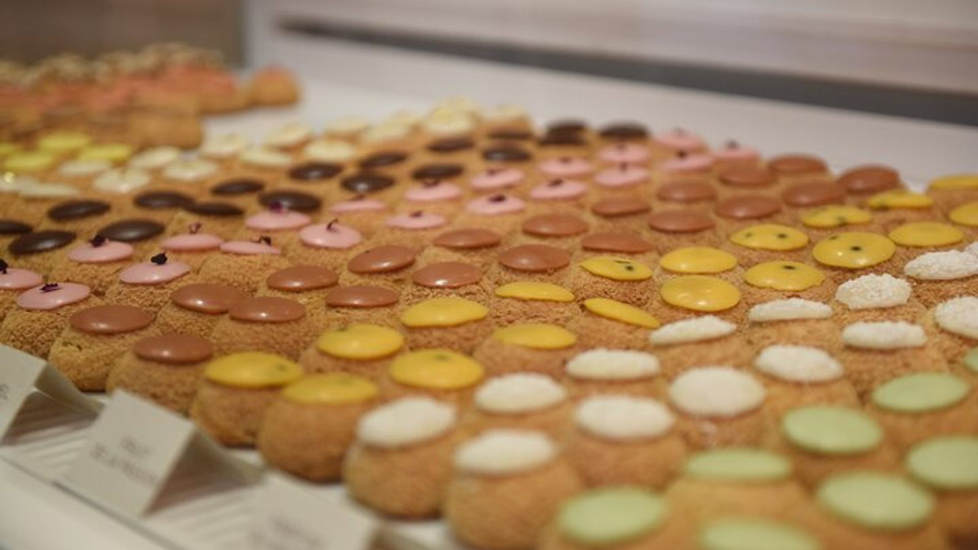 Montmartre Small-Group Gourmet Food Tasting Tour