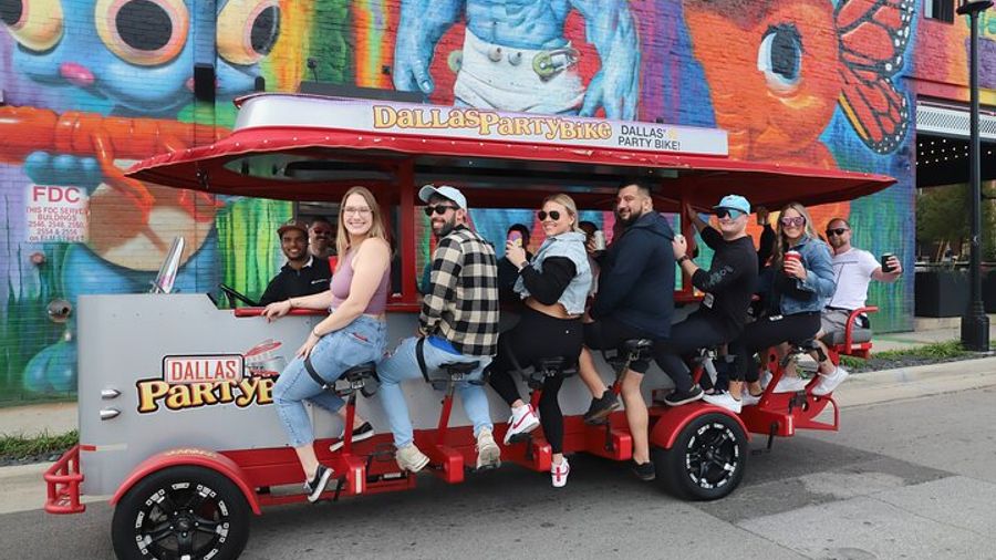 Party Bike Pub Crawl in Deep Ellum and Downtown Dallas
