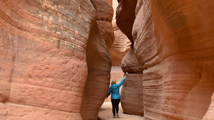 Peekaboo Slot Canyon Private 4WD Tour from Kanab