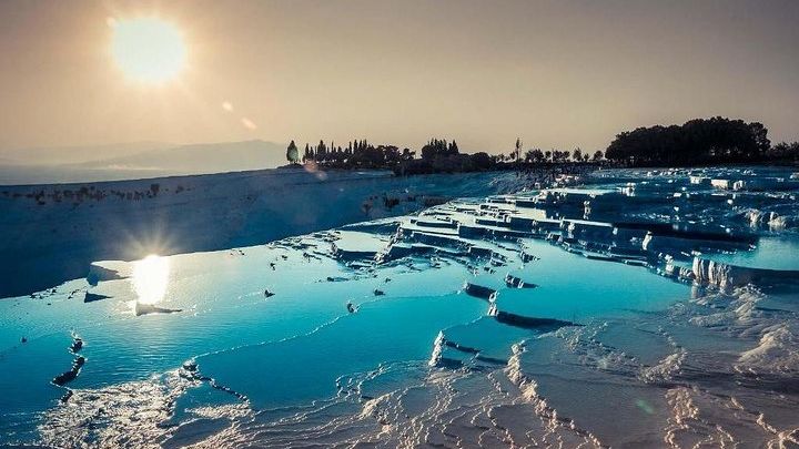 Kusadasi to Pamukkale Small Group Tour with Lunch and Transfer