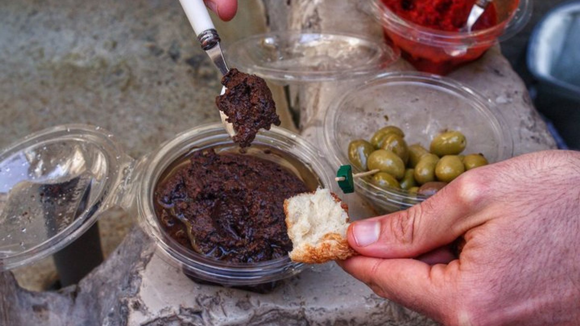 Balade gastronomique en petit groupe à Aix-en-Provence