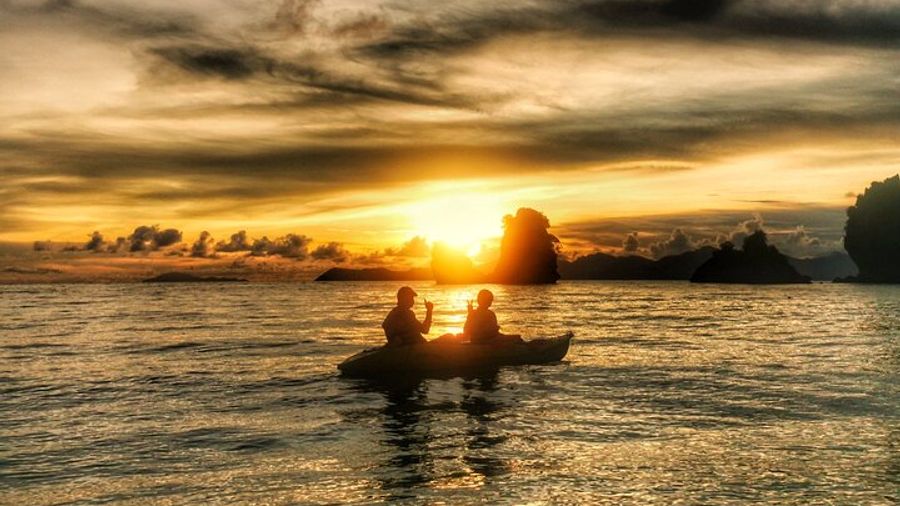Langkawi Sunset Small-Group Kayaking Adventure with Dinner