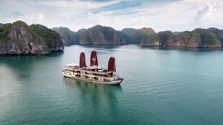 Halong Bay 5 star Cruise 2 Days and 1 Night