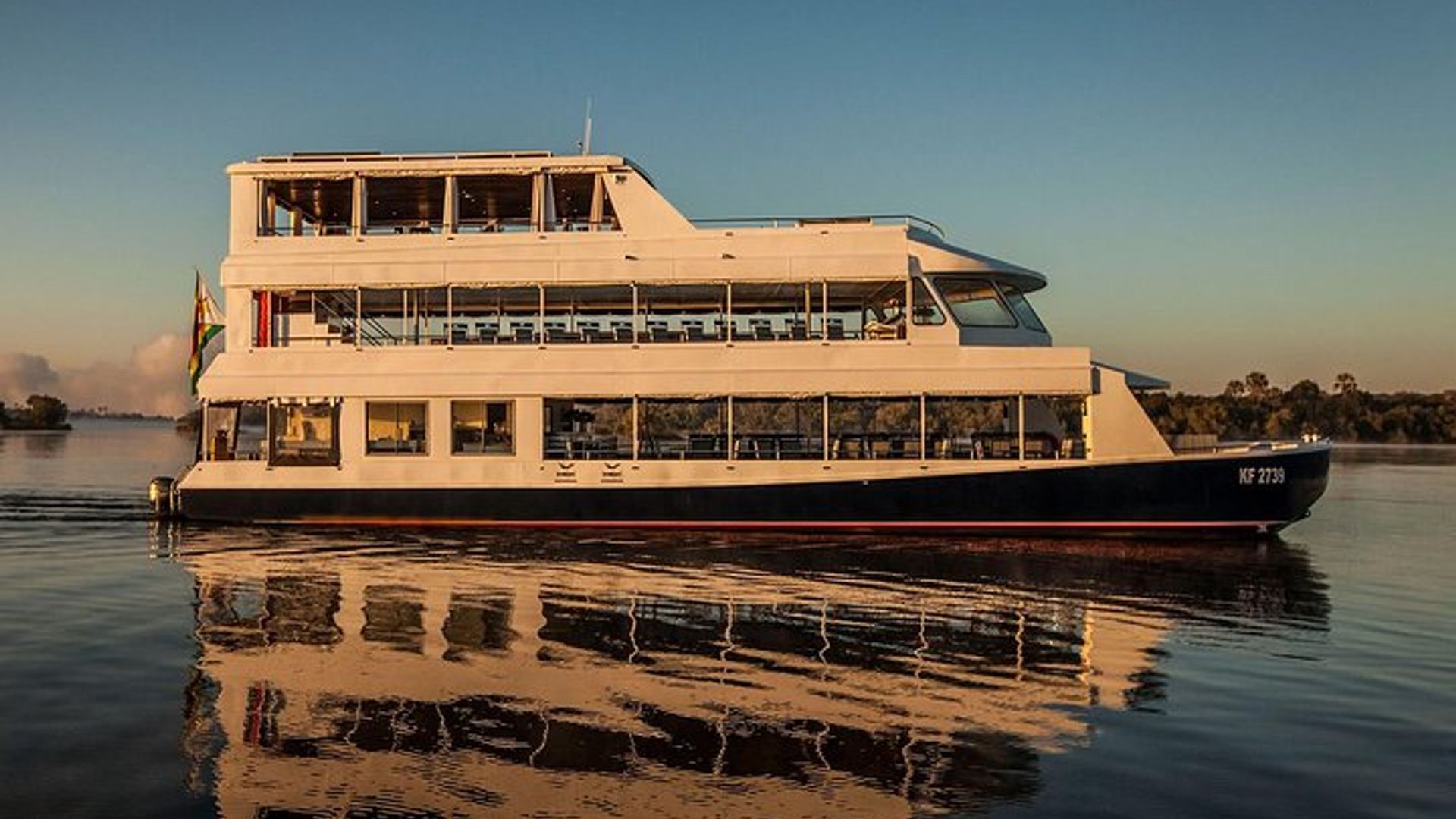Kajugujugu n'umukono Cruise Combo kumugezi wa Victoria