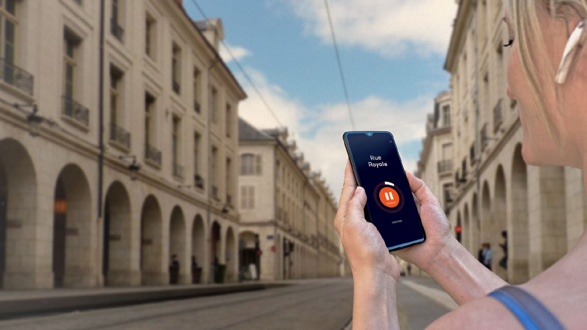 Orleans: Audio Guided Walking Tour (1h50 - 23 audio comments)