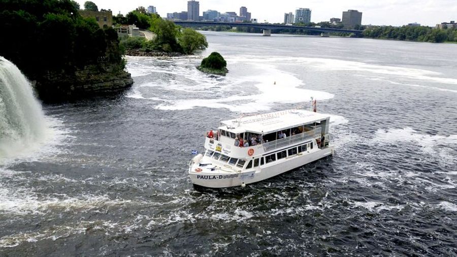 Ottawa: City Highlights Ottawa River Boat Tour