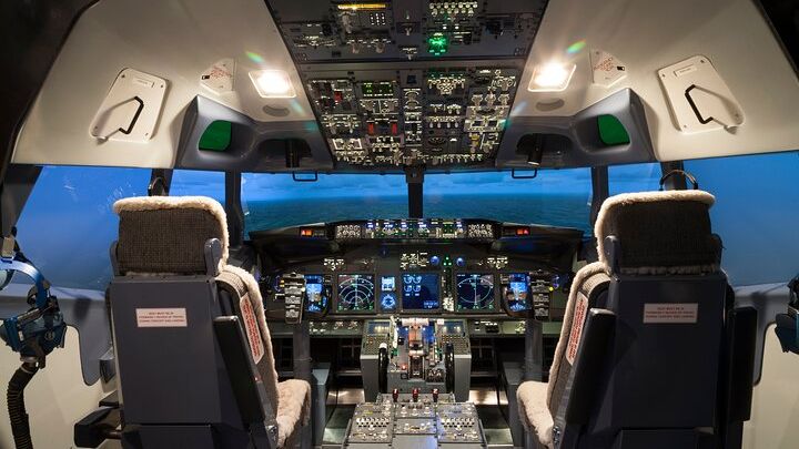 Flight Simulator HI SPEED for 30 Mins