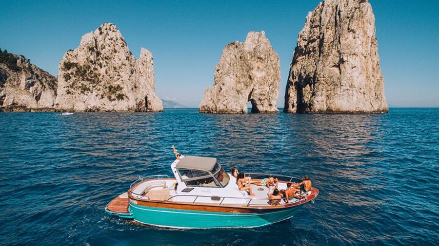 Capri Private Boat Tour from Sorrento, Positano, or Naples