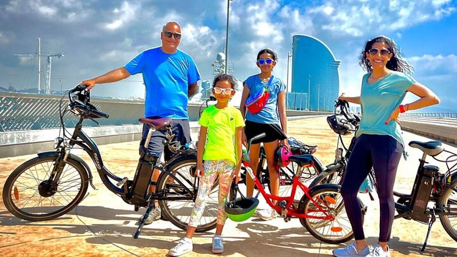 Barcelona Small-Group Half-Day E-Bike Photography Tour