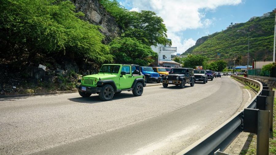 Guided Jeep Tour Exploring French and Dutch St Maarten