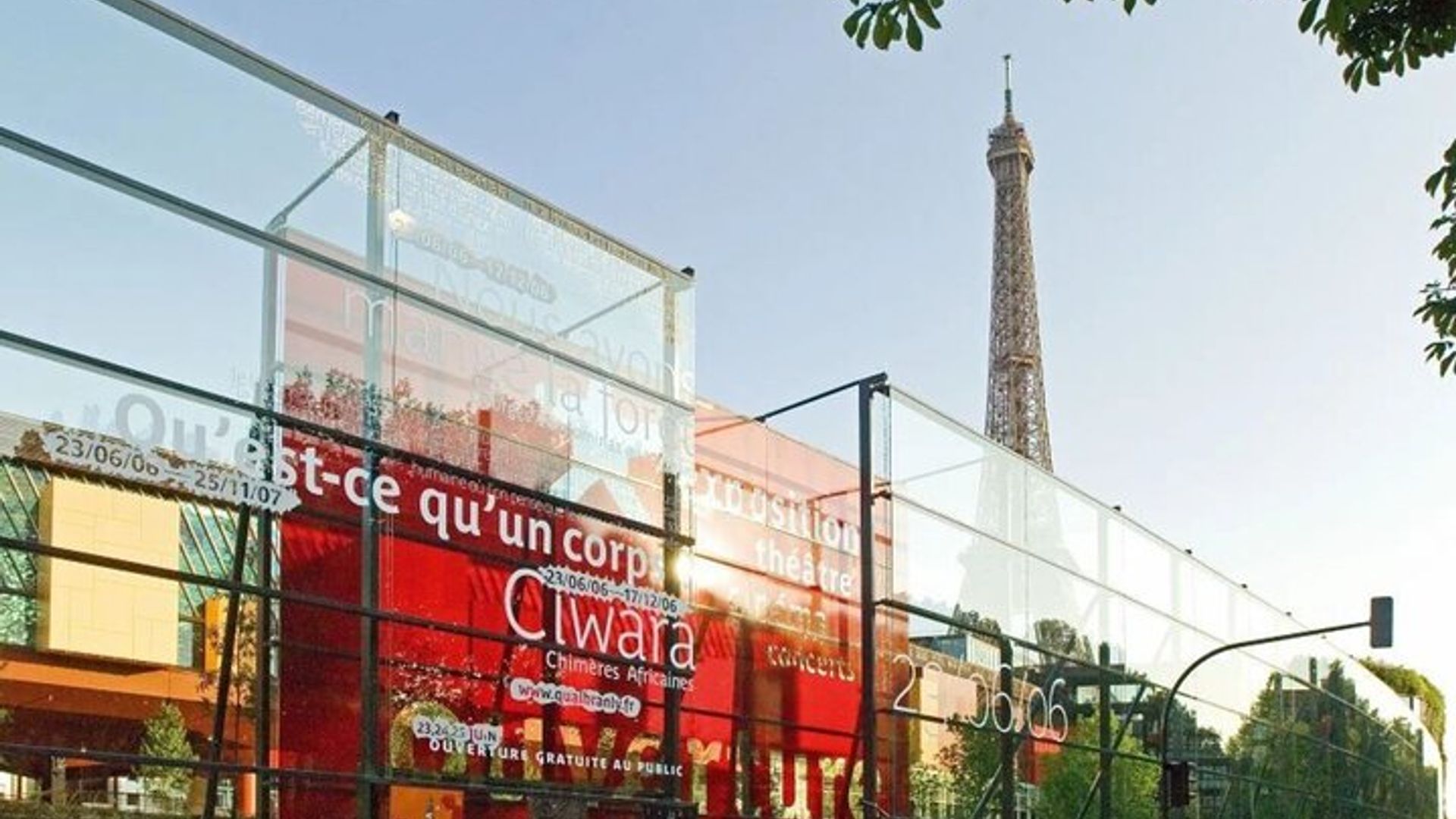 Musée du Quai Branly - Jacques Chirac and Seine River Cruise