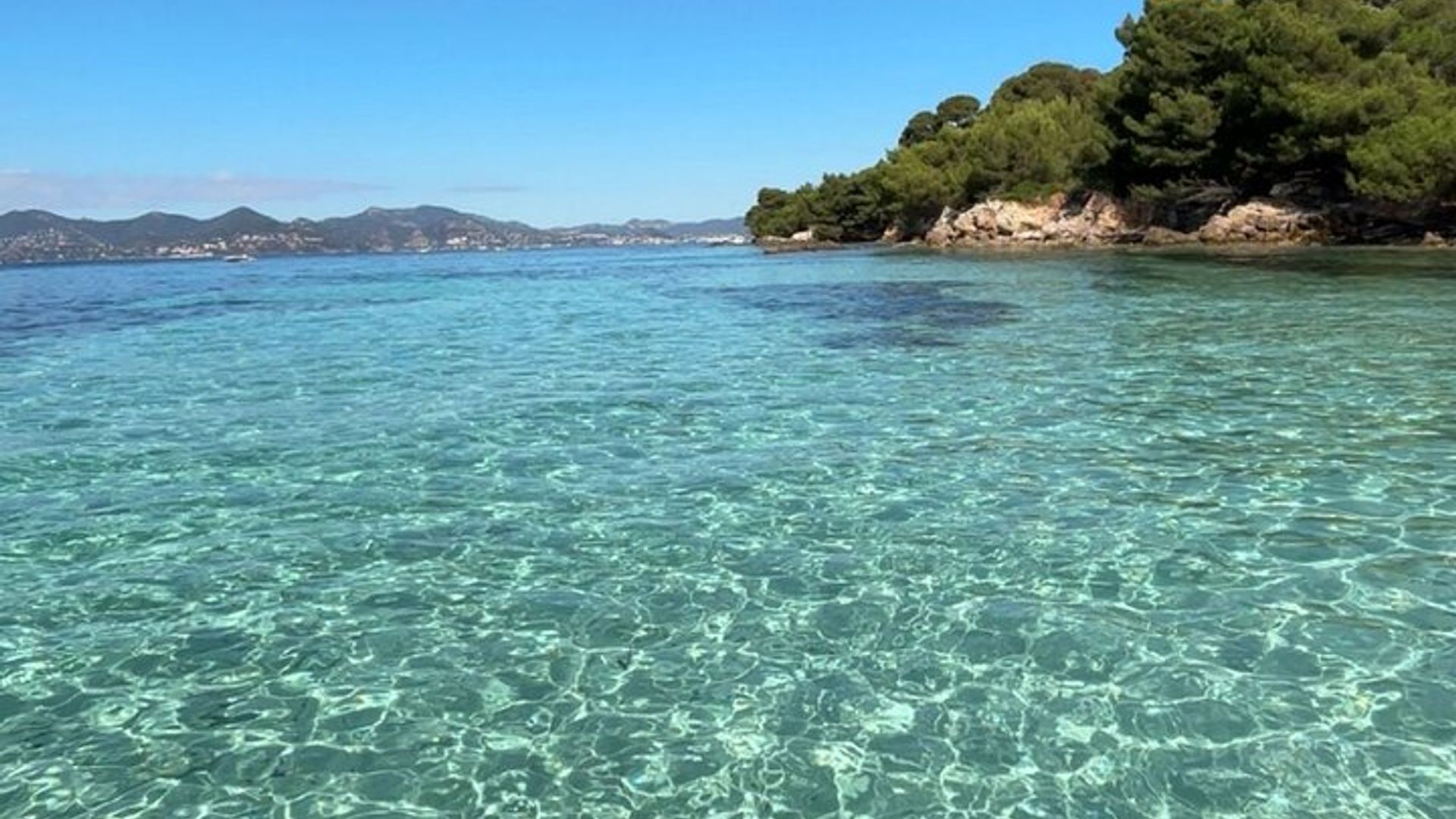 Croisière privée de luxe d'une journée - un voyage serein aux îles