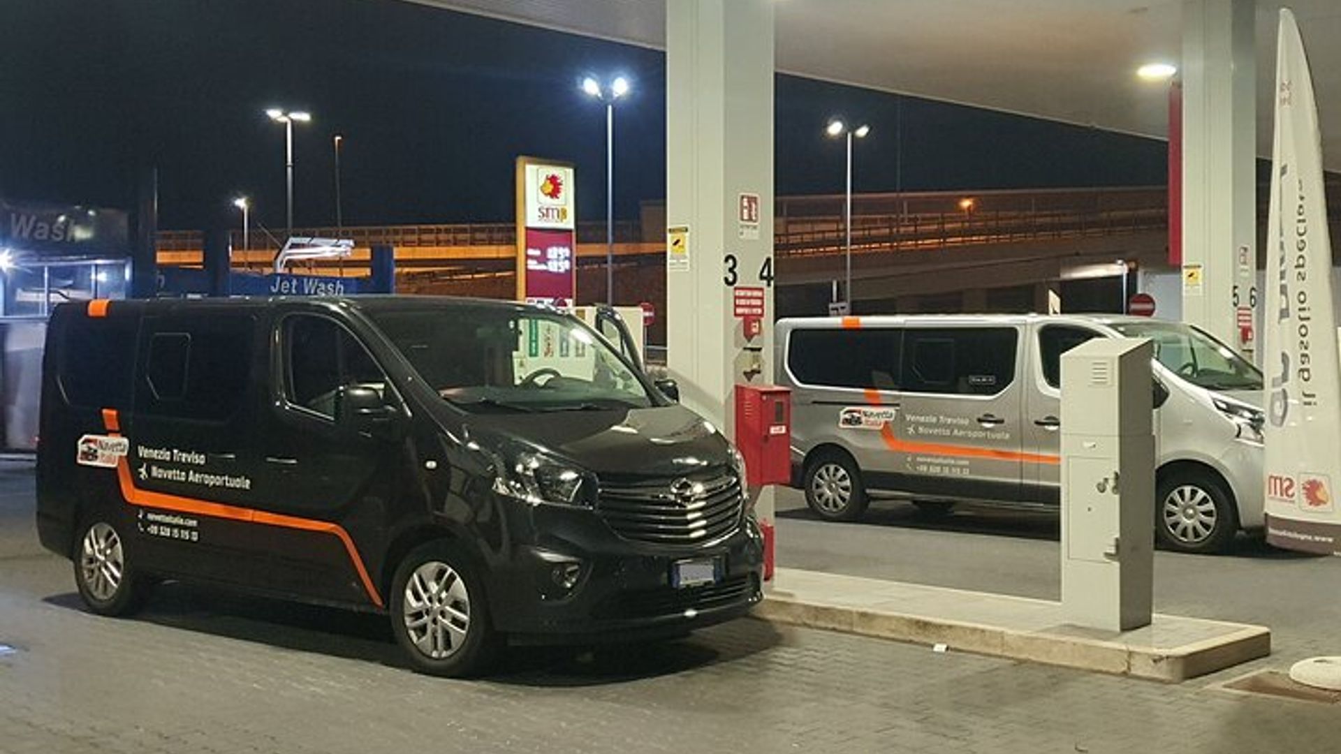 Lyon Airport(LYS) to Aix-les-Bain - Round-Trip Private Transfer