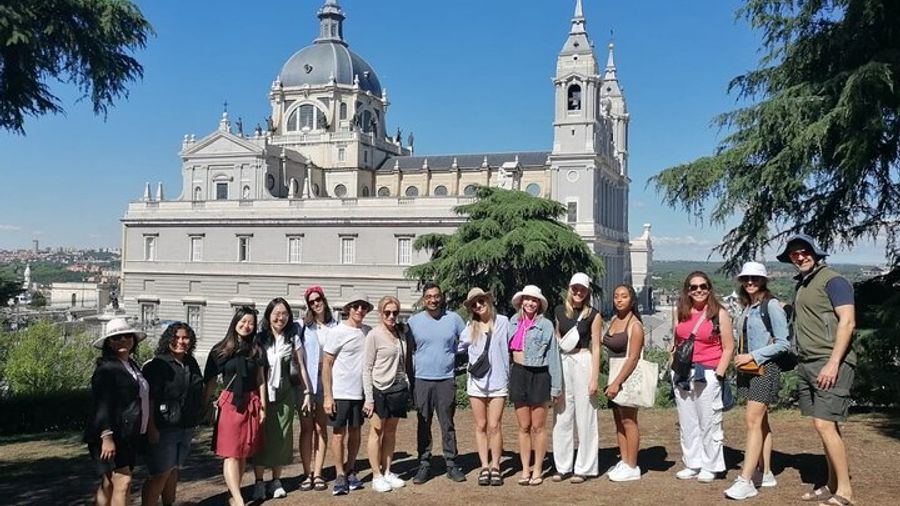 Madrid: Historic Center Walking Tour of Highlights and Hidden Gems