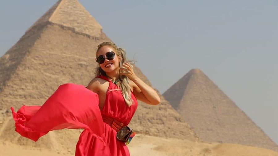 Giza Pyramids-Saqqara-Memphis Full-Day Private Tour by A/C Car