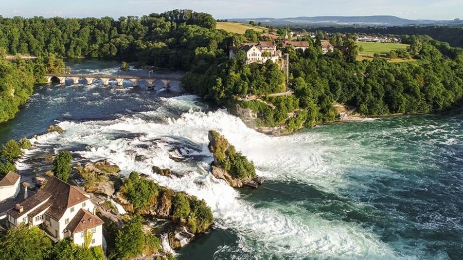 Rhine Falls and Stein am Rhein Half-Day Tour from Zurich