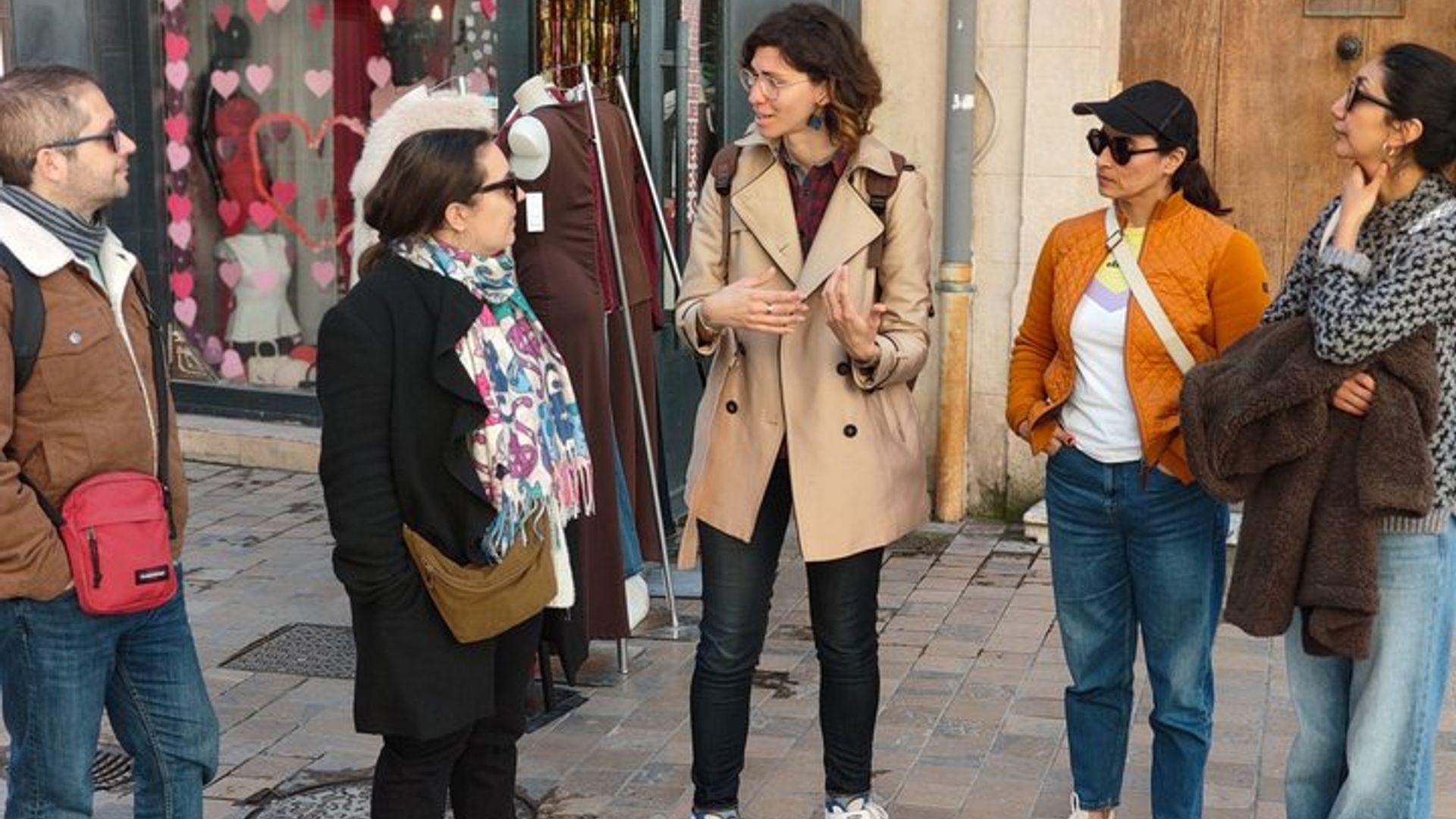 Guided Walking Tour of Old Town Toulon : Secrets and Stories