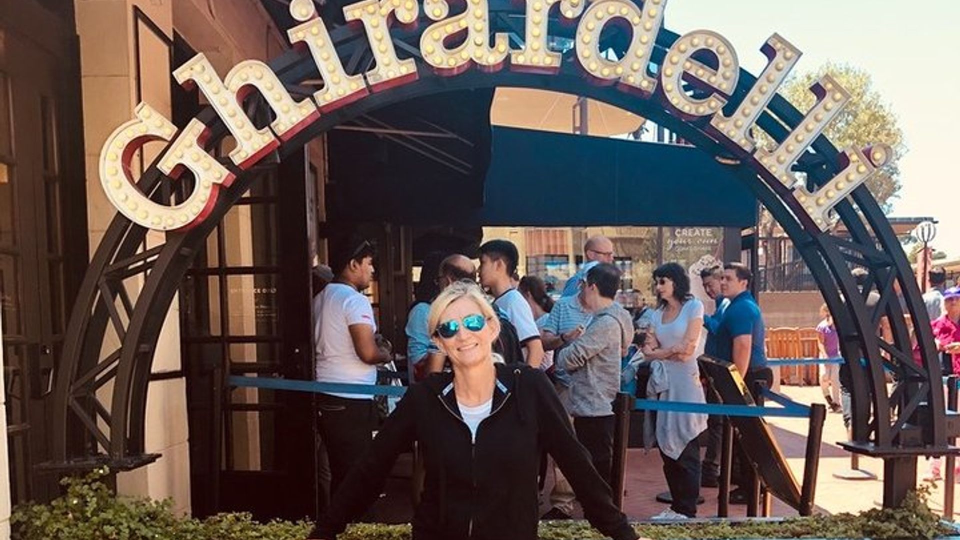 San Francisco Private Car Tour: Instagram's Most Famous Spots image 1