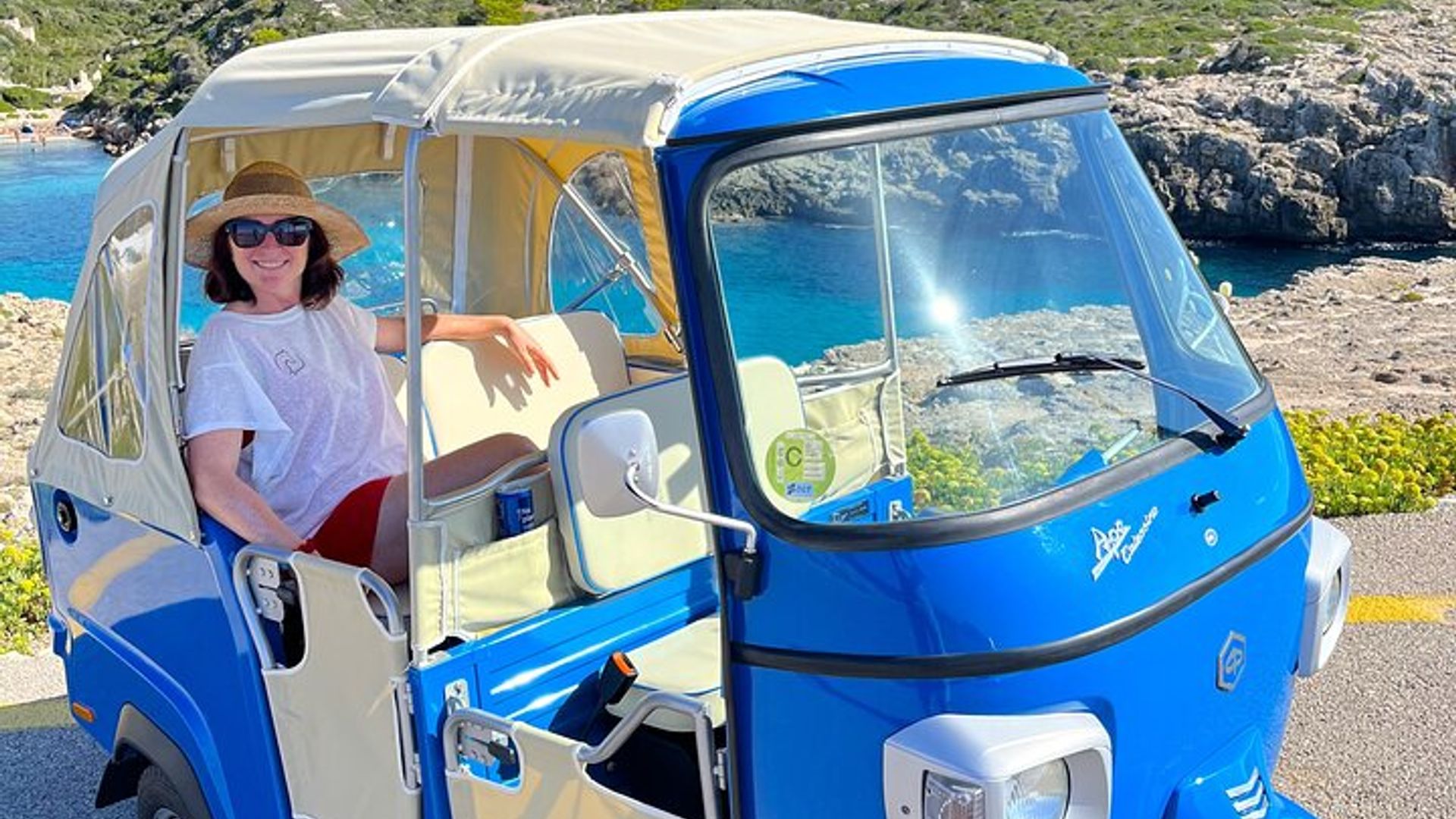 Private und geheime Tour im Ape Collector Vintage auf Menorca