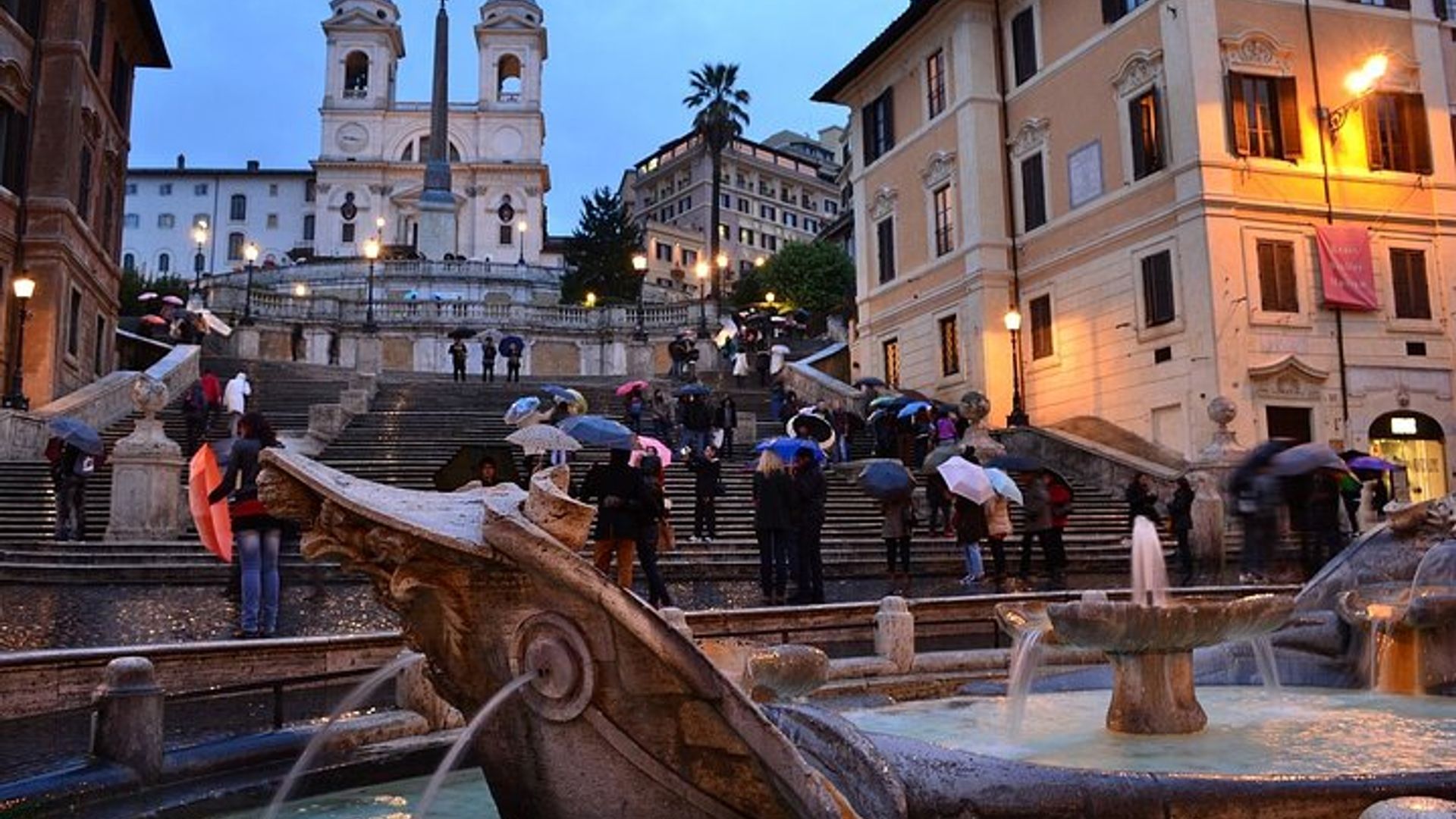 Rome Night Tour with Trevi Fountain, Navona, Spanish Steps